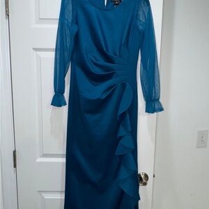 Elegant Teal Long Sleeve Dress